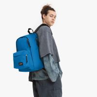 Mochila grande EASTPAK BACK TO WORK color AZUL, 27L - Mochila urbana optimizada para trabajo y clase, con compartimento acolchado para portátil, 100% nailon, tiras ajustables y panel trasero acolchado. 30 AÑOS DE GARANTÍA. - details 3