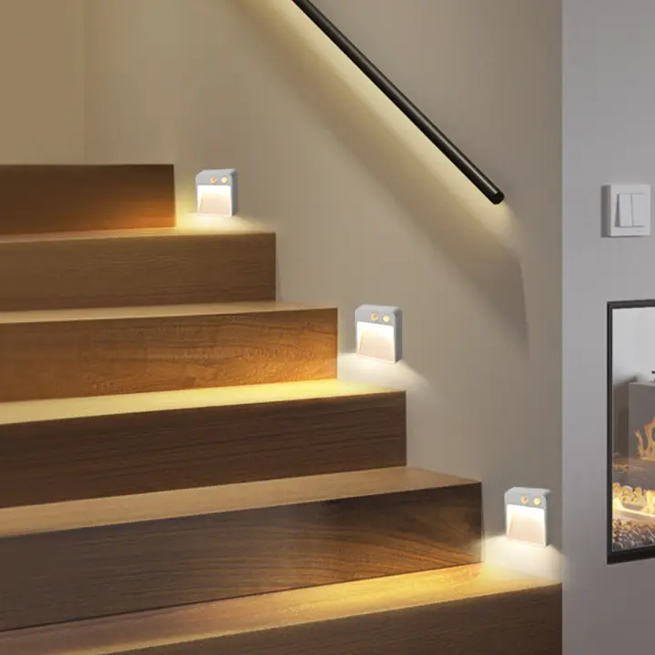 Lámpara De Noche LED Con Sensor De Movimiento PIR Infrarrojo Luz Magnética Sin Cable Para Pared Armario Escaleras - 1