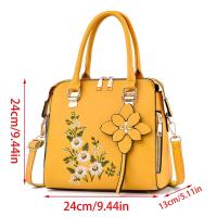 Elegante Bolso de mano vestido de Piel sintética, Bandolera, ideal para Mujer, color Negro. - details 1
