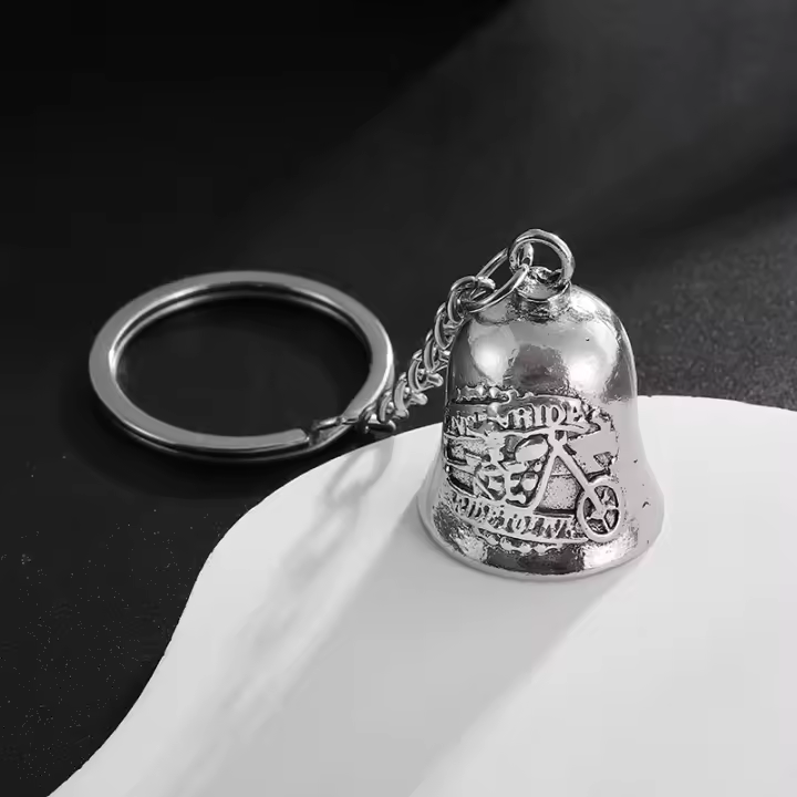 Llavero De Motocicleta Flameado Elegante Y Exquisito Con Campana Versátil Colgante Para Mochila Y Coche Material De Aleación De Zinc - 1