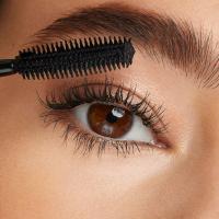 Pack rutina maquillaje KIKO Milano Luxurious Eye Set, Set de maquillaje: 1 máscara con efecto de pestañas remodeladas y 1 lápiz de ojos  - details 6