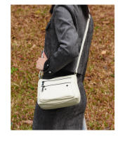Bolso De Hombro Para Mujer Zency De Cuero Genuino Azul Cielo Diseño Elegante Bolso De Mano Gran Capacidad Bolso Cruzado Satchel - details 6