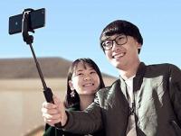 Xiaomi Mi Selfie Stick Tripod, Palo Selfie Trípode con Mando Bluetooth, Mini Extensible 4 en 1 Selfie Stick Móvil, Inalámbrico Control Remoto, Monópod Extensible Compatible con iPhone 15/14/13/12/11/XS MAX/8, Samsung, Huawei, Xiaomi - FBA4070US - details 2
