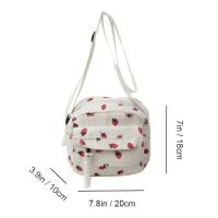 Bolso De Hombro Hermoso Con Patrón De Grama Y Pista De Fresas Bolso Bandolera Casual Para Mujer Maletín De Maquillaje Estudiante Con Múltiples Bolsillos - details 6