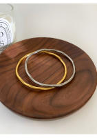 Pulsera Minimalista De Acero Inoxidable Peri'sbox En Color Oro Irregular Y Torcida Stackable Para Mujer Joyería Antirrota - details 4