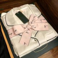Conjunto De Pijamas De 2 Piezas Para Mujer Verano Primavera Manga Larga Estampado De Letras Sleepwear Falso Satén Casual Para Parejas - details 0