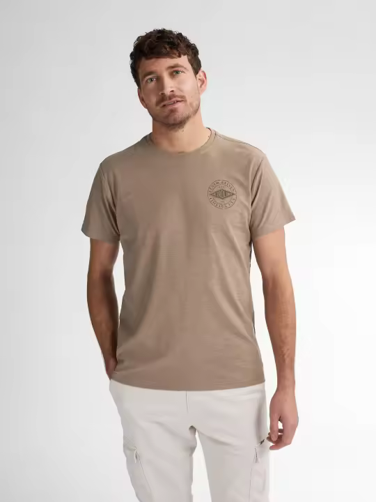 Camisetas Hombre Marcas Petrol Industries Ropa OUTLET OUTLET HOMBRE OUTLET Camisetas, polos y camisas  Camiseta con estampado en la espalda de Osprey -Petrol Industries- Tsr615 arena oscura - 1