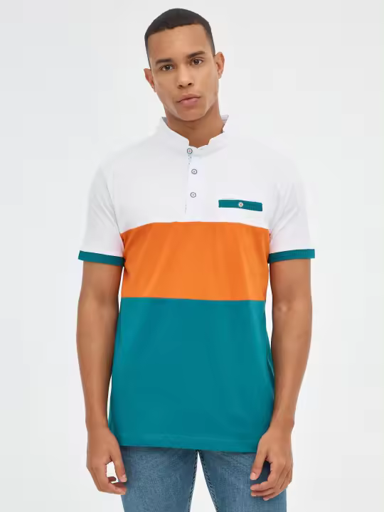 Polo de manga corta y cuello mao con botones color block azul, blanco y naranja INSIDE - 1