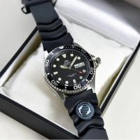 ​Reloj automático hombre Orient Sports Mako Ray TAA02007B 41.5mm 200m WR correa de caucho - details 0