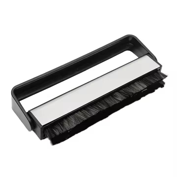 Cepillo de Fibras de Carbono para Limpiar Discos de Vinilo - Limpieza en Seco o con Liquido - Marca Cuidatumusica - Ref.2183 - 1