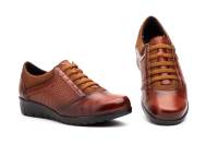95567 cuero-beige y platino-nude Hecho en España Deportivos Mujer Piel Cordones Elásticos Cuña Numeración:35-41 Marca:JAM Estos son deportivos para mujer, en tonos marrones con variación de texturas. La puntera y los laterales exhiben cuero liso, mientras - details 3