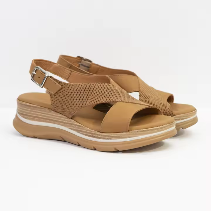 Sandalia Cuña Mujer Piel Camel Paula Urban | Cómoda y Elegante - 1