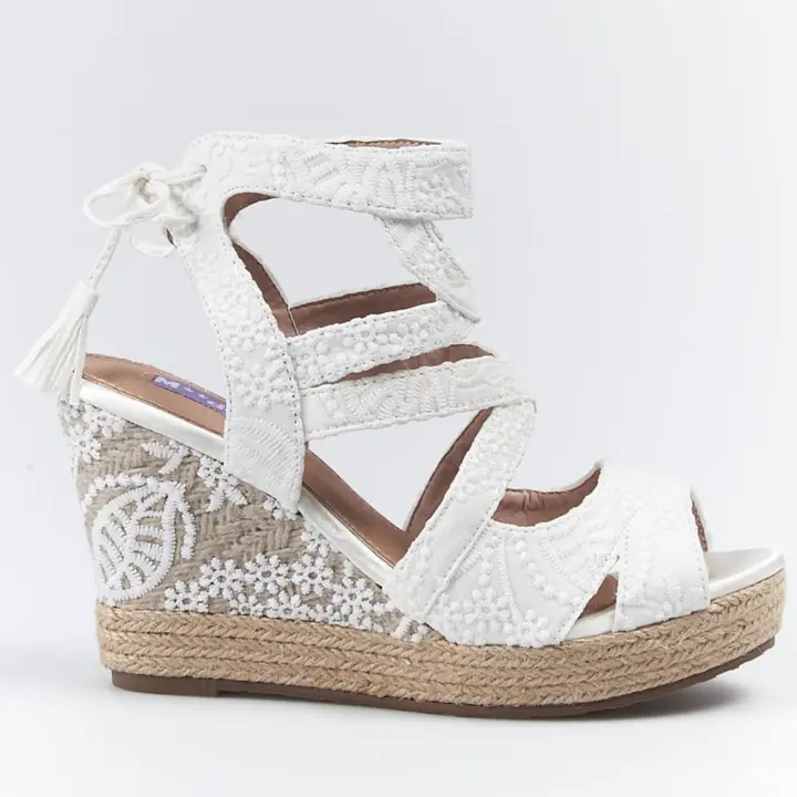 Mandarina Kelly - Sandalias de Cuña Blancas con Cordones y Detalles Elegantes - 1