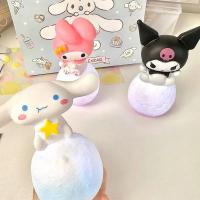 Lámpara De Noche Anime Kawaii Kuromi Cinnamoroll Pequeña Figura Iluminada Regalo Ideal Para Dormitorio Luz De Mesa - details 2