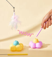 Juguete Interactivo Para Gatos Con Pluma Y Campana Adhesivo En Ventosa Removible Juguete Mano Para Divertir Y Entretener a Los Gatos - details 3