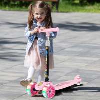 Scooter de tres ruedas con pedal único para niños plegables, con destello de rueda y pateras plegables, adecuado para niños de 1 a 6 años - details 3