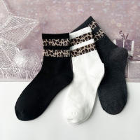 9 Pares De Calcetines De Otoño E Invierno Para Mujer Con Estampado De Leopardo Calcetines Medio Tubo Dulces Y Lindos Para Mujer - details 2