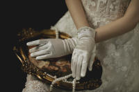 Guantes De Boda De Ivoire Para Novia Con Perlas Y Diamantes Estilo Mariage Femme Accesorios De Novia Largo De Muñeca Para Mujer - details 3