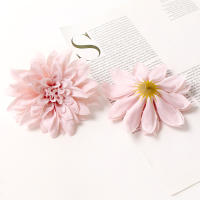 5Pcs Cabezas De Flores Artificiales Dahlias Para Decoración De Navidad Hogar Y Habitaciones Bodas Y Murallas Accesorios De Flores Falsas - details 10