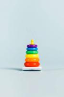 FISHER - PRICE -  Classic Rock-a-Stack - es un juego de rol retro clásico en formato mini -  juegos divertito en versión miniatura - Regalo Original -  Edad recomendada mayores de 6 años. - details 1