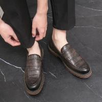 Nuevos Loafers Para Hombre En Cuero Patentado Con Patrón De Piedra Zapatos De Boda Y Casual Con Punta Redonda Cierre SLIP-ON - details 27