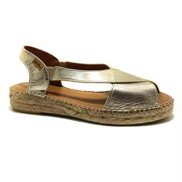 Toni Pons Elda-P   Sandalia De Piel Plana  Para Mujer  Color Platino . - 1