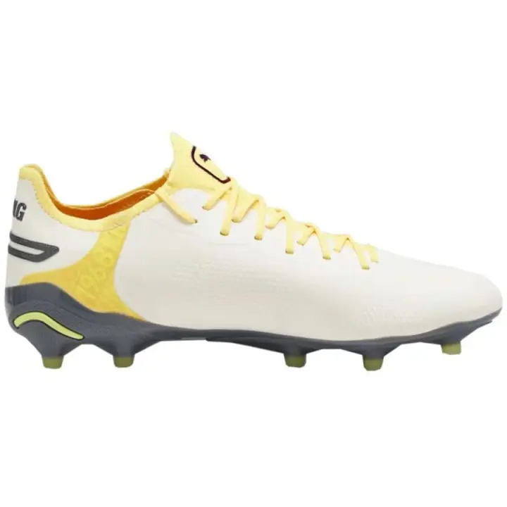 Puma King Ultimate FG/AG 107563 05 football shoes – Botines con suela híbrida, ajuste dinámico y materiales innovadores, ofreciendo máxima precisión y estabilidad en el campo. - 1