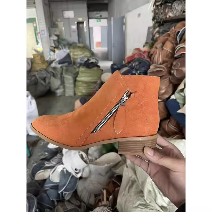 SP Botas Martin de Gamuza para Mujer y Cremallera lateral Talla Grande 43. - 1