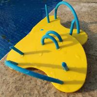 Práctica de natación con membranas de palma, técnicas de natación con media palma, membranas de palma para ayudarle a nadar, equipo de natación con membranas de palma - details 7