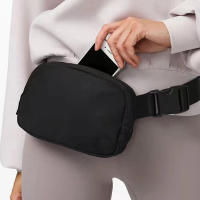 Bolsa De Cintura Impermeable Para Hombres Y Mujeres Casual Fashion Portátil Con Cierre De Cremallera Bolsa De Pecho Deportiva Al Aire Libre Bolsa Transversal De Viaje - details 1