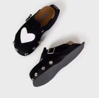 Zapatos de mujer con patrón en forma de corazón, hebilla inferior suave y gruesa de 4cm, cabeza redonda antideslizante con incrustaciones de diamantes, madera para niños - details 1