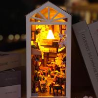Estante de madera para libros, miniatura de casa de bosque con luciérnagas, casa de muñecas con animales, sujetalibros, juguete para adultos y niños, regalo. - details 7