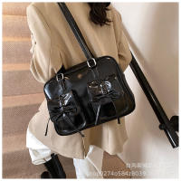 Bolso de mano para mujer con una sensación de alta gama, nuevo bolso de axila para ir al trabajo moderno y sencillo, mochila informal 2024 - details 17