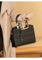 Bolso de mujer nuevo, ligero, de lujo, versátil, con relieve de color sólido. - details 7