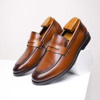 Mocasines de cuero estilo británico casual negro con un pedal y gorro. - details 16
