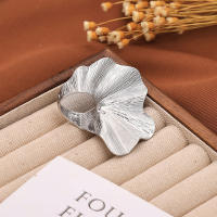 Anillo de hoja de Ginkgo para mujer, anillo de dedo en forma de abanico de hoja de Metal clásico a la moda, regalos de joyería de fiesta Punk para mujer - details 7