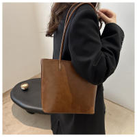 Bolso de gran capacidad para mujer, estilo casual retro, bolso de mano y bandolera para llevar bajo el brazo. - details 7