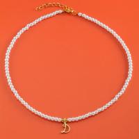 Collar de perlas de imitación para mujer, joyas colgantes con iniciales doradas - details 5