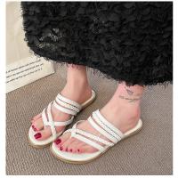 Sandalias de Mujer Verano 2025 Punta Redonda Moderna - Tejido Artesanal con Doble Estilo Playa y Ciudad - Zapatos Deportivo Elegante de Moda para Vacaciones (Estilo Havaianas) - details 10