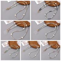 Bolso bandolera con cadena para teléfono con parche de cuentas, cadena antipérdida, correa cruzada para teléfono móvil, dulce corazón de amor, correas para el cuello para teléfono - details 1