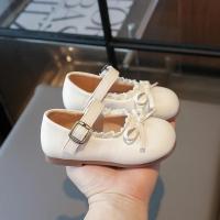 Zapatos de cuero para niños, nuevos zapatos planos para niñas de primavera y otoño con lazo, zapatos informales versátiles de moda de princesa para niños, suela blanda - details 8