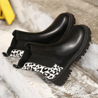 Botas Martin de mujer 2025 nueva frontera de gran tamaño otoño cabeza redonda tacón francés empalme botas casuales versátiles individuales - details 7