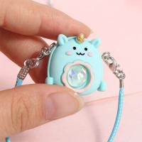 Mini bolso en miniatura para casa de muñecas con animales de dibujos animados, bolso de hombro colorido con dibujos animados, Mini bolso de plástico para muñecos de peluche - details 9
