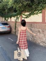 Dos vestidos camisola de encaje a cuadros falsos, estilo de vacaciones junto al mar de verano para mujer, sentido del diseño, falda larga de nicho - details 13