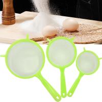 Tamiz de comida con diseño de agujero colgante, colador de cuchara de malla ligera caliente, filtro duradero rojo y verde para el hogar y la cocina - details 2