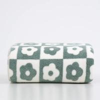 Toallas de lana de Coral de secado rápido, juego de regalo de baño con estampado de flores bordadas, engrosamiento de baño de playa alargado - details 11