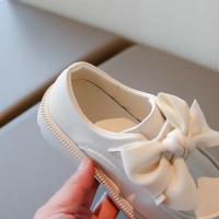 Zapatos de cuero para niñas, mocasines versátiles de estilo coreano con fondo suave y pajarita, para otoño, 2024 - details 7