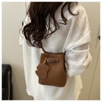 Bolso de cesta de diseñador a la moda, bolso cruzado informal de lujo, bolso de hombro de piel sintética para ir al trabajo, bolso de mujer - details 5