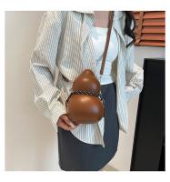 Mochila para mujer, nuevo estilo, personalidad, moda, un solo hombro, bolso cruzado Simple, bolso pequeño, salida de celebridades de Internet - details 16