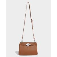 Bolso de lujo ligero con textura premium, nuevo bolso de mensajero portátil de compras de gran capacidad para mujer - details 10